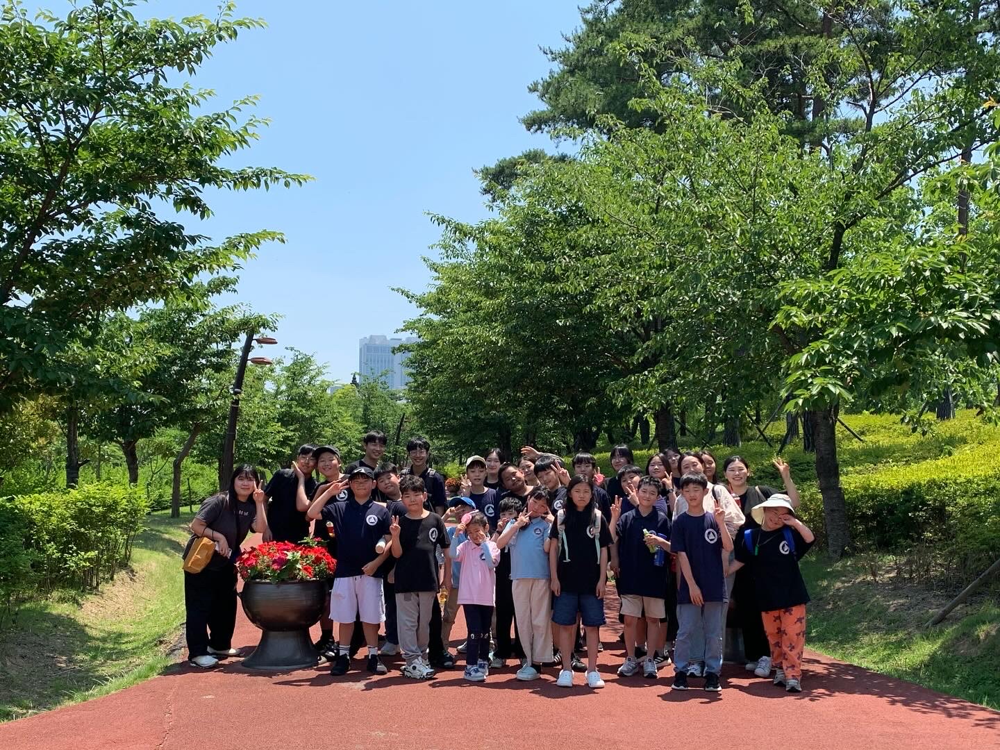 부산자유회관 & 시민공원